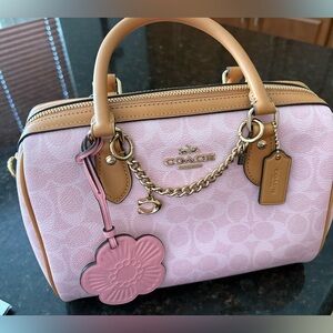 Coach Rowan Power Pink (medium)